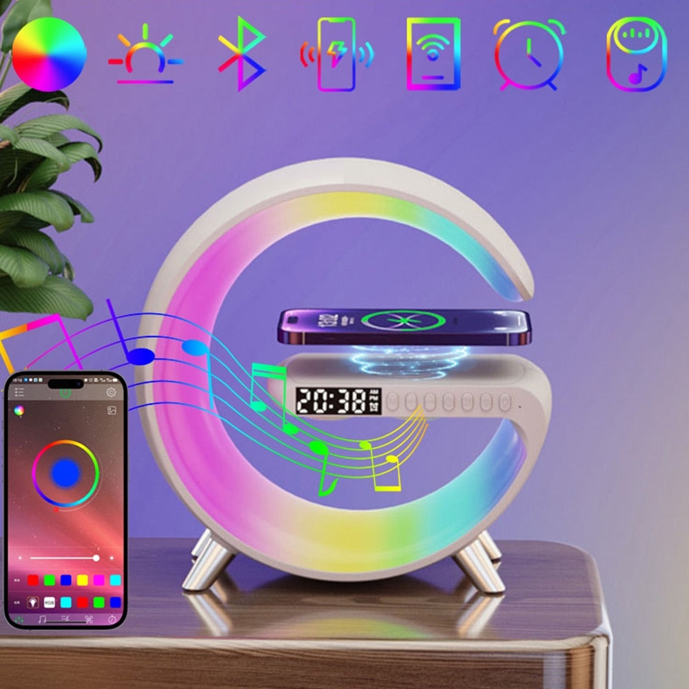 Incarcator Rapid Wireless 15W 4in1 SeveShop cu Ceas, Speaker, Lampa Smart LED RGB, Alarma Ceas cu Lumina de Trezire, Control Inteligent prin Aplicatie, Design Elegant si Compact, Compatibil Universal pentru iPhone, Samsung, Huawei, Alb Arctic
